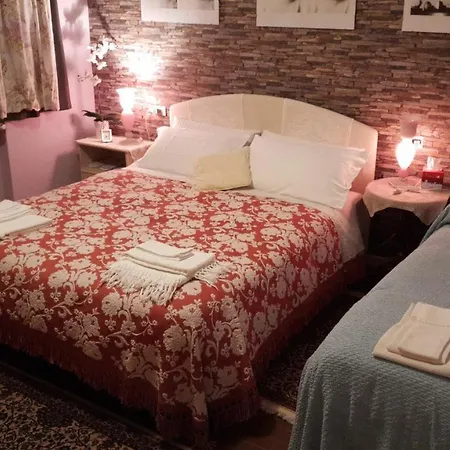 Bed and Breakfast Family 3*